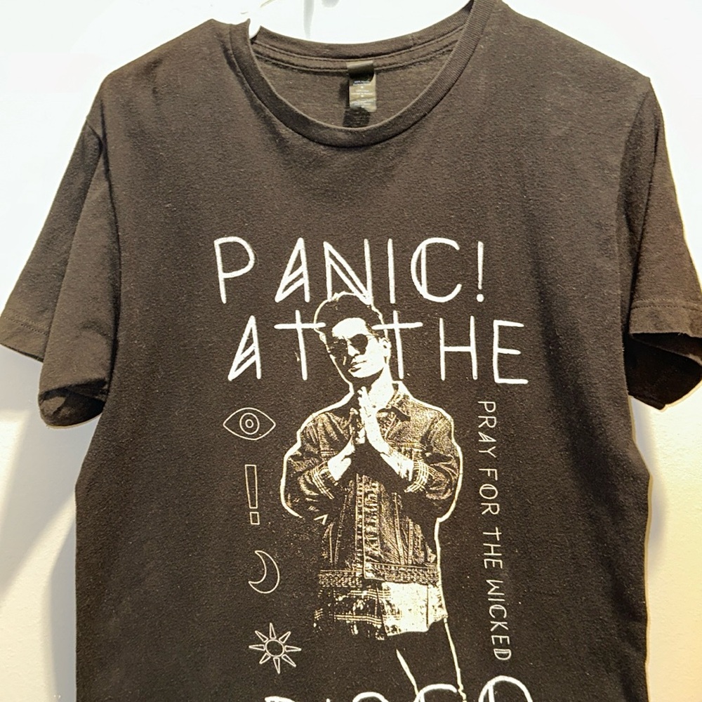 PANIC AT THE DISCO Pray For The Wicked Short Sleeve Concert Tour T-Shirt MED - Picture 3 of 6